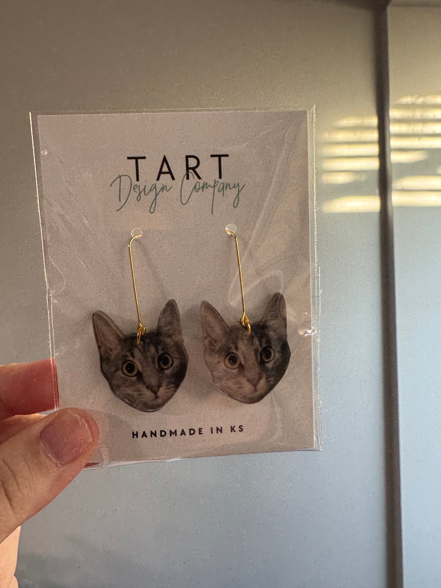 Pet Portrait Earrings / Custom Acrylic Earrings with your Pet