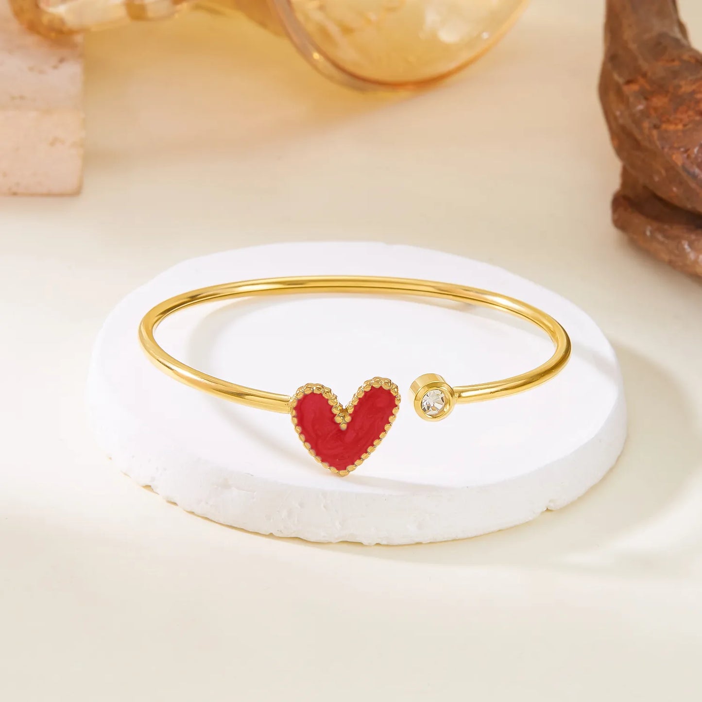 Dainty Heart Bangle