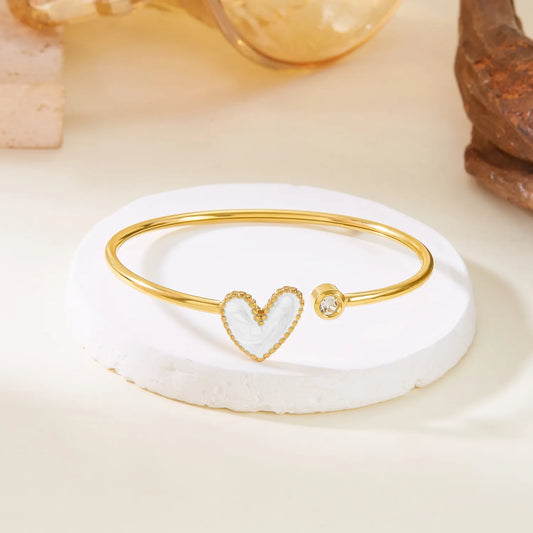 Dainty Heart Bangle
