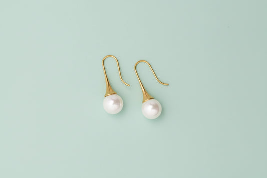 Golden Pearl Drop Classic Earring